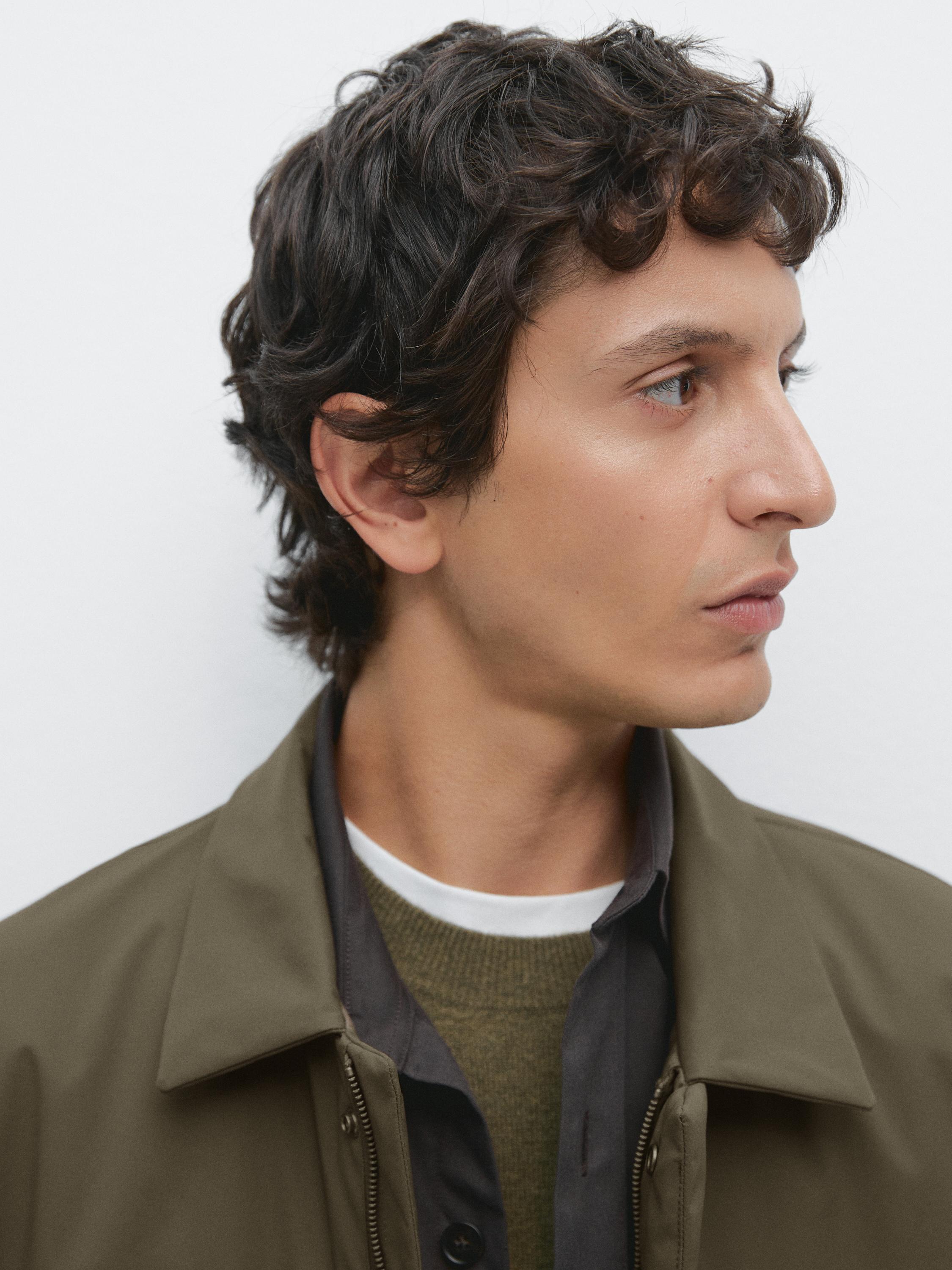 Water-repellent and windproof parka